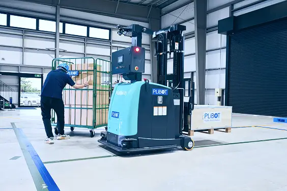 Building a world-class safe collaborative environment between humans and robots